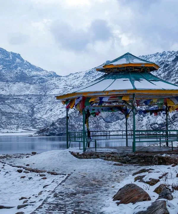 Misty Mornings & Mountain Magic